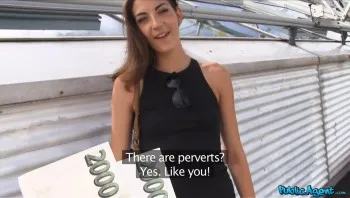 Wannabe Model Cheats on Boyfriend